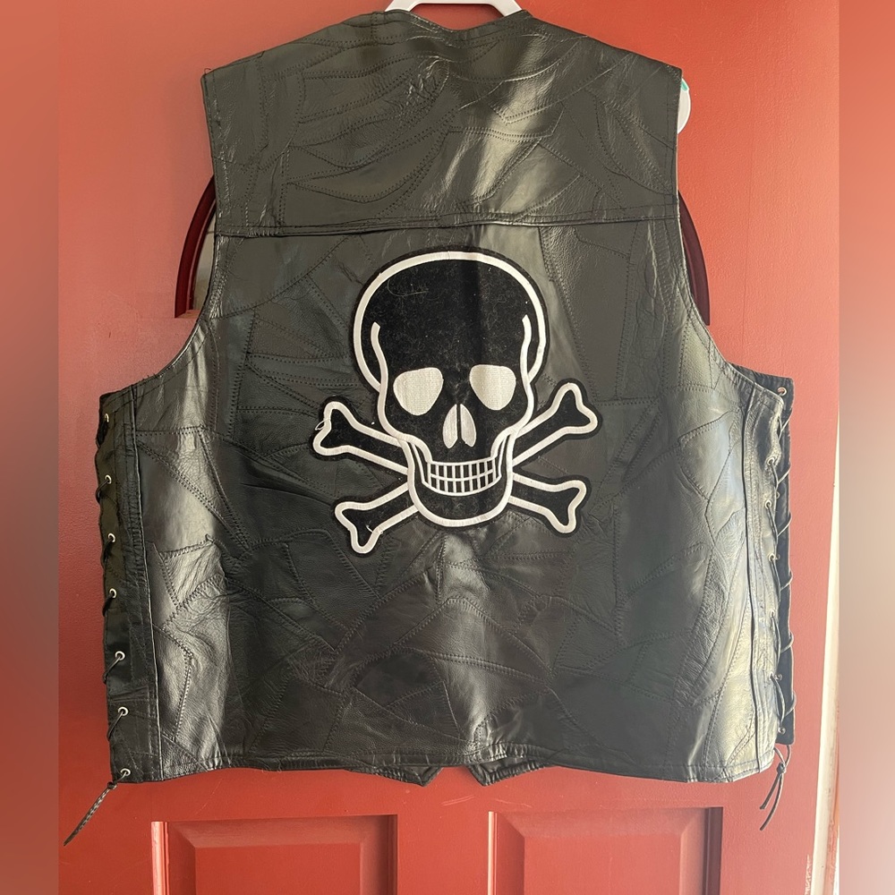 Diamond Plate BUFFALO LEATHER motorcycle 🏍️ vest never worn